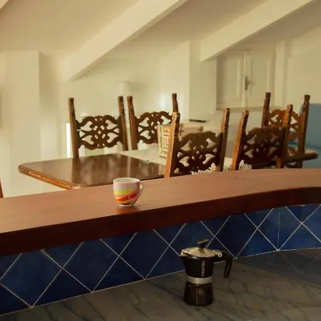 別荘 Skylight Sorrento サンタニェッロ