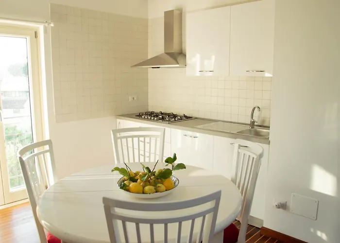 Skylight Sorrento 別荘 *